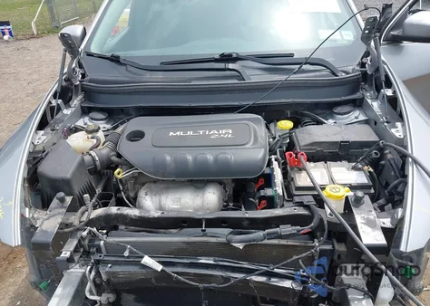 2017 Jeep Cherokee Latitude 4X4 from USA, damaged, VIN 1C4PJMCB8HW520939